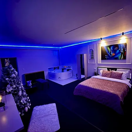 Udroiu Luxury 3 Частна квартира Крайова