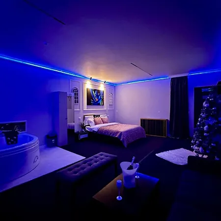 Udroiu Luxury 3 * Крайова